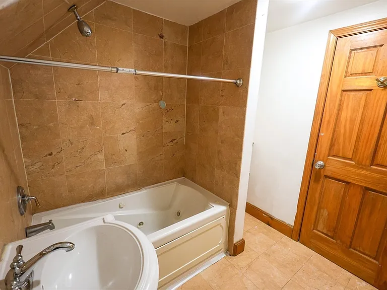 7 Gayland St #3 — Photo 13