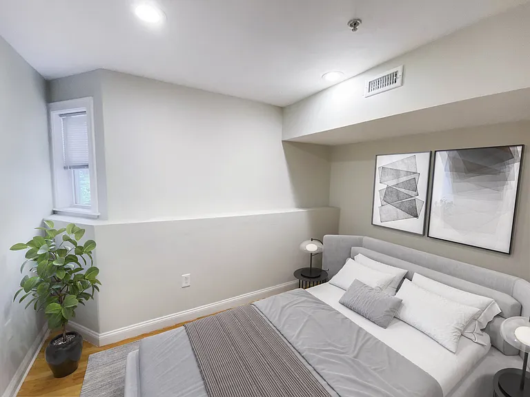14 Notre Dame St #1 — Photo 2