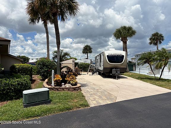 2nd image of 3293 Dockside Ln #62