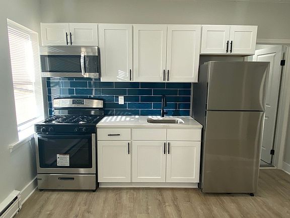 2nd image of 201 Main St APT 6