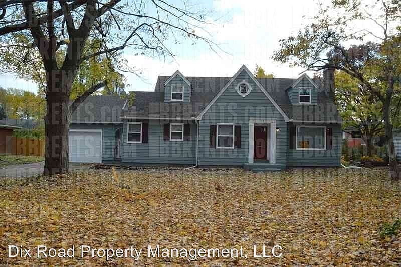 1st image of 14 Napoleon Dr