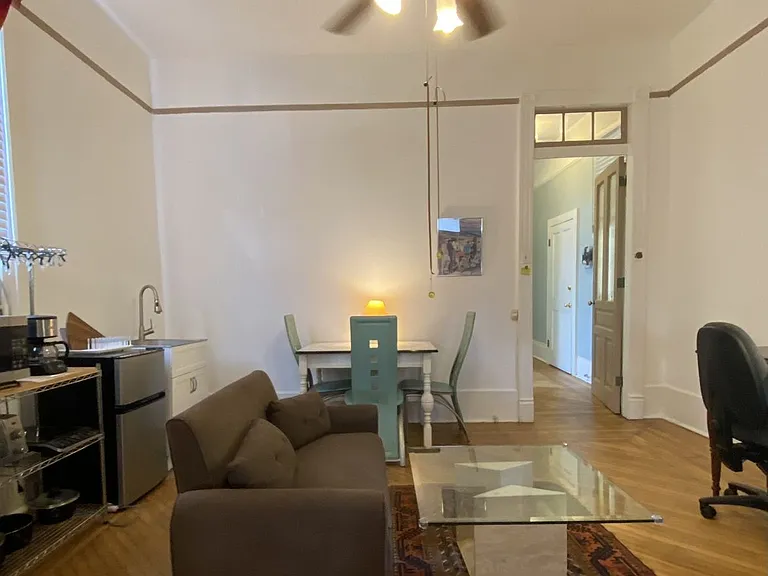 922 Adams St — Photo 3