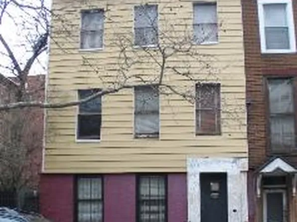 580 Carlton Avenue image 1 of 2