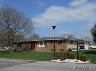 537 Overlook Dr, Edwardsville, IL