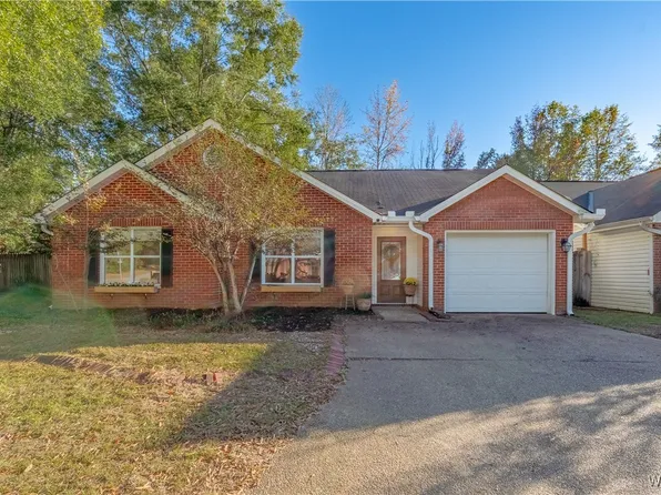 305 39th St, Northport, AL 35473