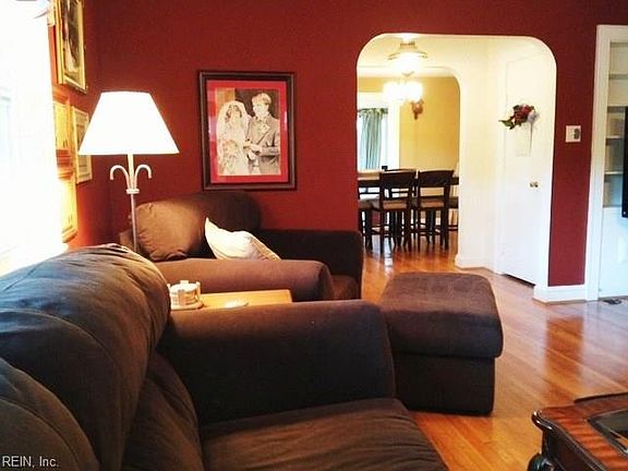 3rd image of 133 Nelson Dr