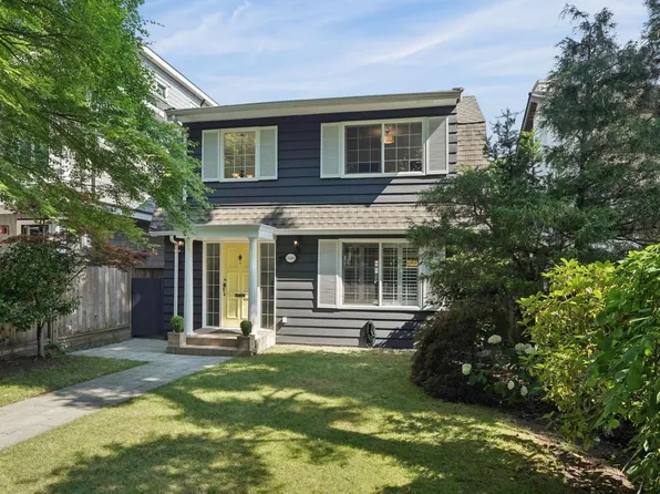 3349 W 14th Ave, Vancouver, BC V6R 2V9