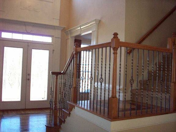 2nd image of 709 Alberta Dr