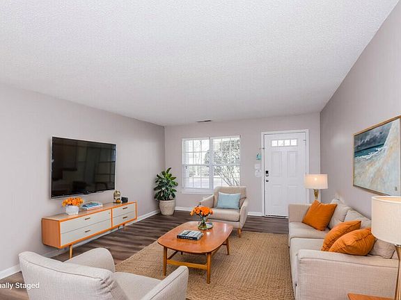 4th image of 8927 Scotch Heather Way