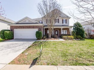 9512 Durness Dr, Charlotte, NC 28278