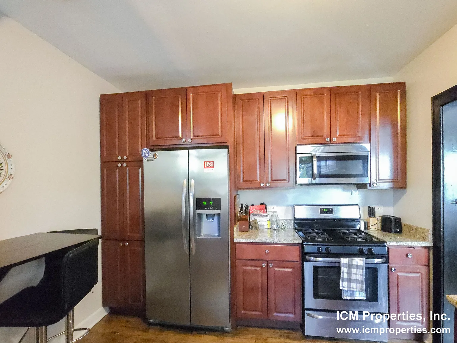 2 bed, $2,595 — Photo 1