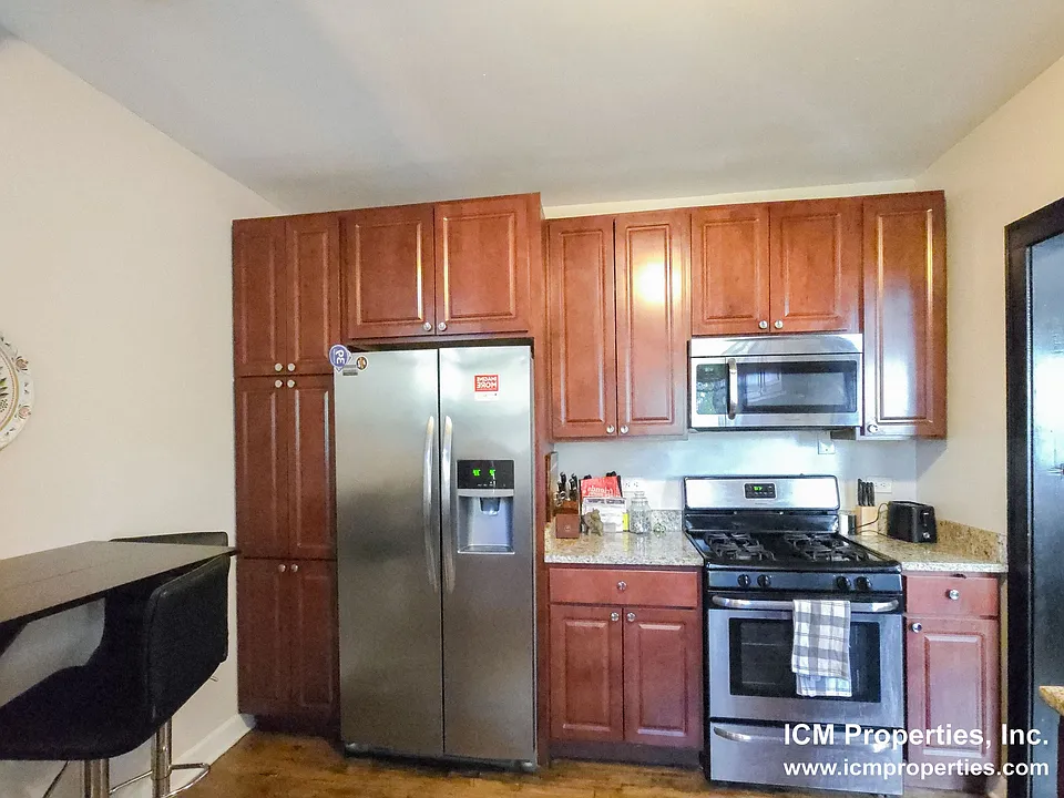 5012 N Wolcott Ave #2