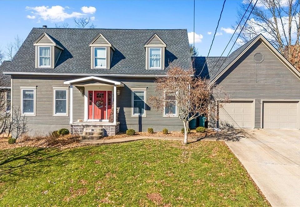 1st image of 123 Canterbury Dr