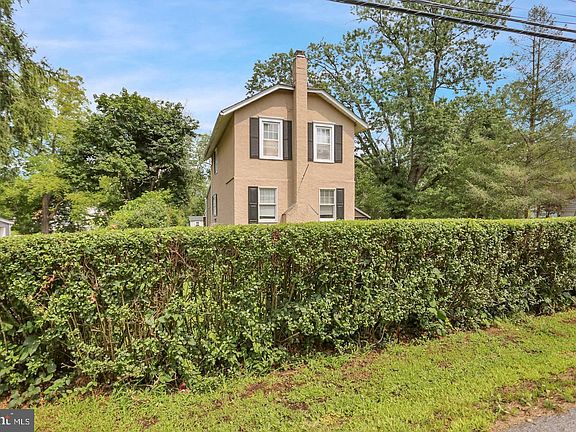 5th image of 6 Perkiomen Ave