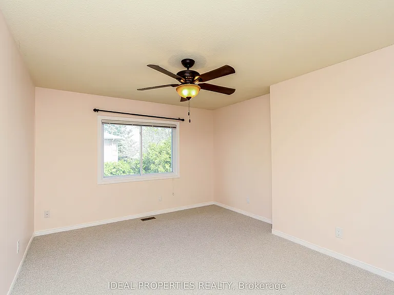 39 Huntings End Ave — Photo 32