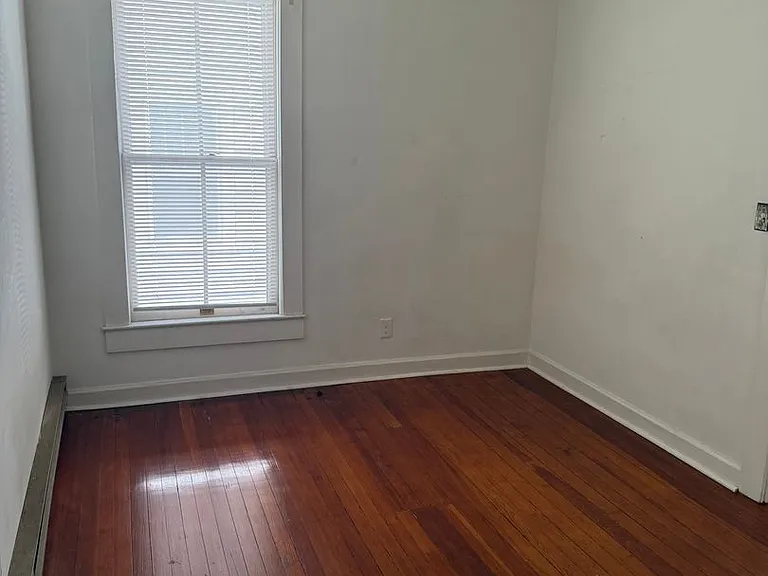 667 Chestnut St #2 — Photo 11