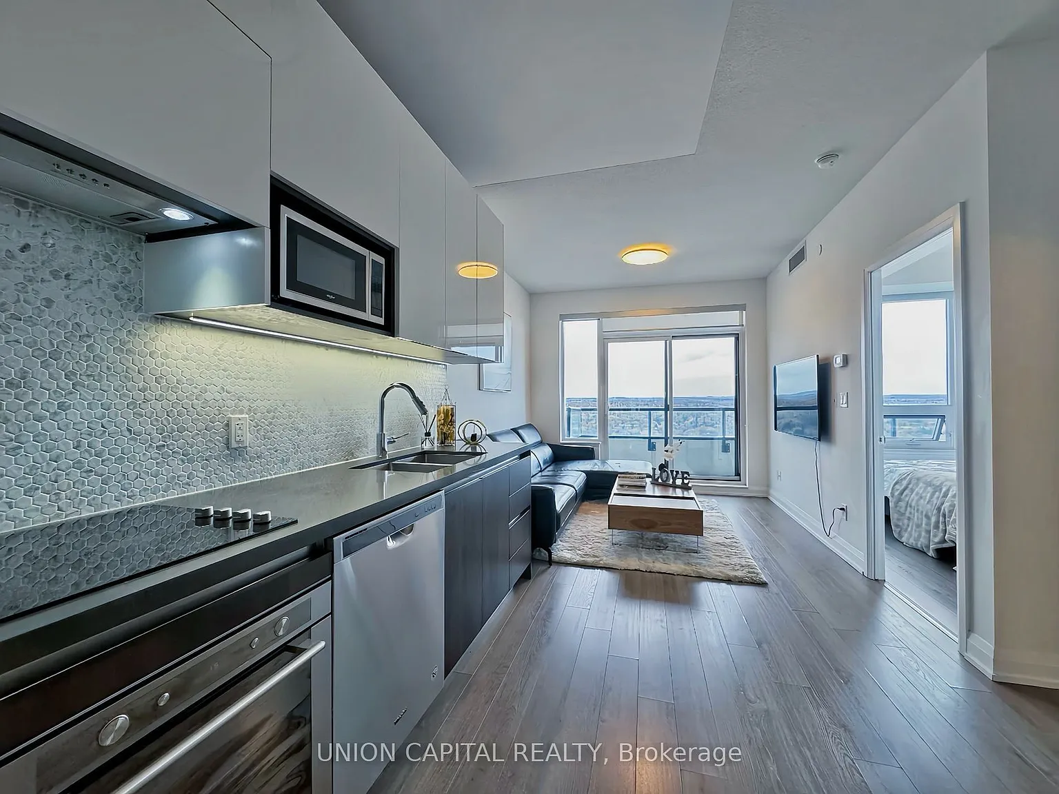 1 bed, $2,300 — Photo 2