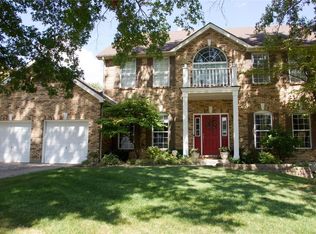 11 Country Meadows Ct, Saint Charles, MO 63303