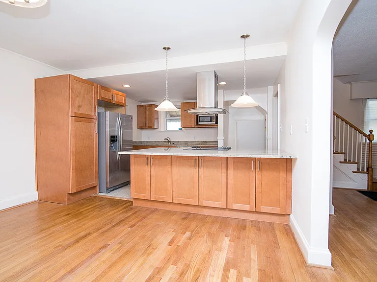 1731 Taylor St NW — Photo 10