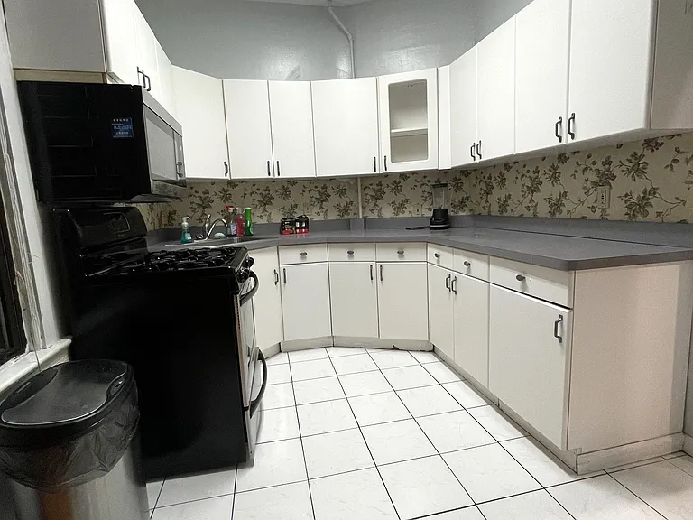 802 Pavonia Ave #A — Photo 6