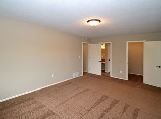 7886 Yucca Ln N, Maple Grove, MN 55311