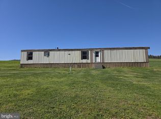 13 Bear Run Ln, Millerstown, PA 17062