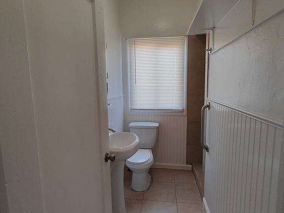 Bathroom with Shower and pedistal sink