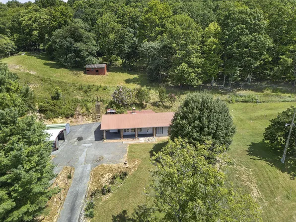 133 Reed Hollow Rd, Marion, VA 24354