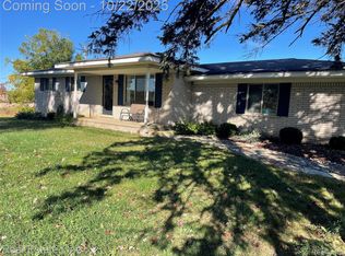 6335 Tubspring Rd, Almont, MI 48003