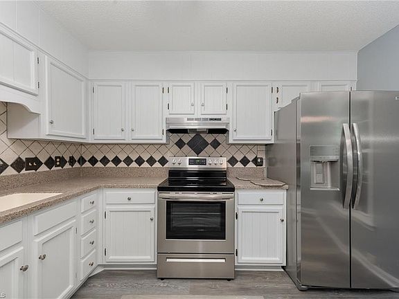 5th image of 2426 Cottage Pl