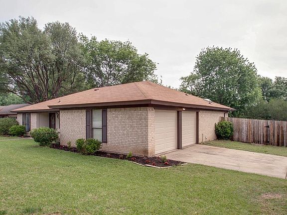 4th image of 7112 Brookhaven Ct