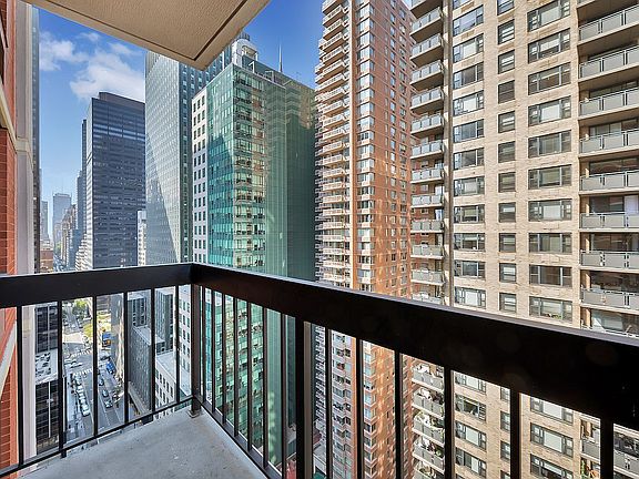 2nd image of 250 E 40th St APT 24C