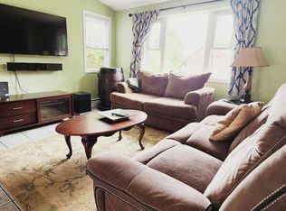34 Gardenia Ln, Narragansett, RI 02882