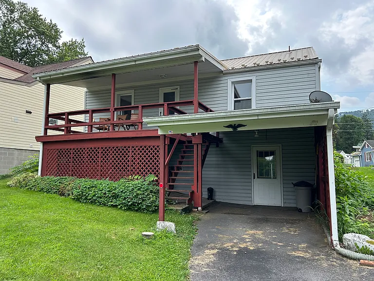 137 Jodon Ave — Photo 2