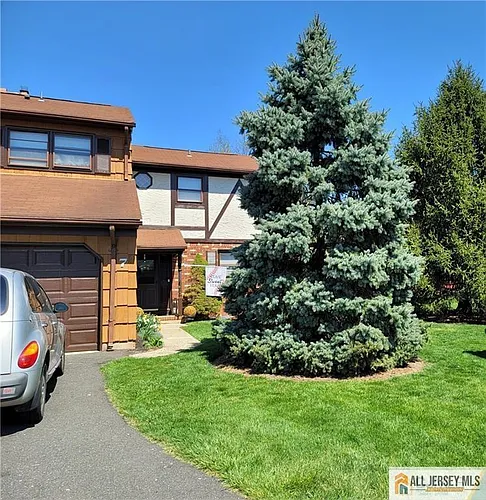 7 Cheltenham Pl #707 Photo 1