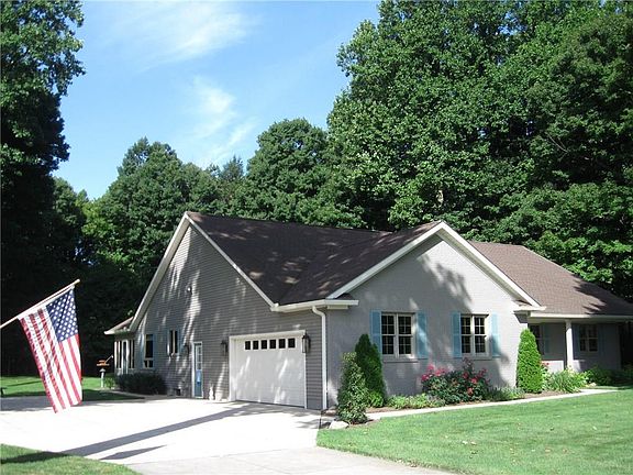 3rd image of 10675 S Edgewood Dr