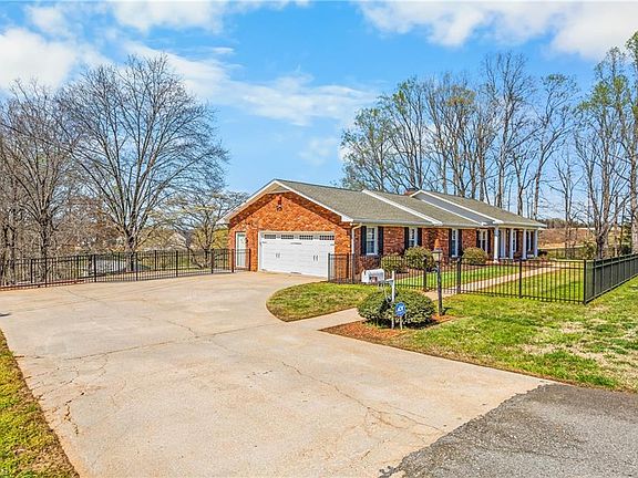 3rd image of 1120 Bethania Rural Hall Rd