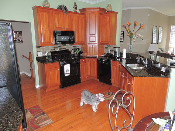 5th image of 10246 Bentley Dr