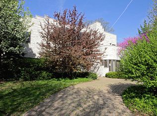 314 Shoreline Ct, Glencoe, IL 60022