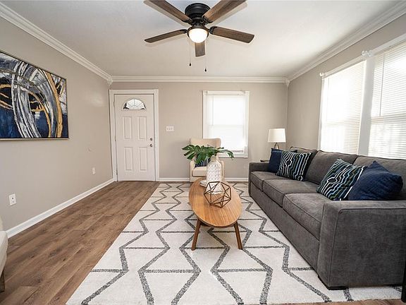 5th image of 3744 N Caroline Ave