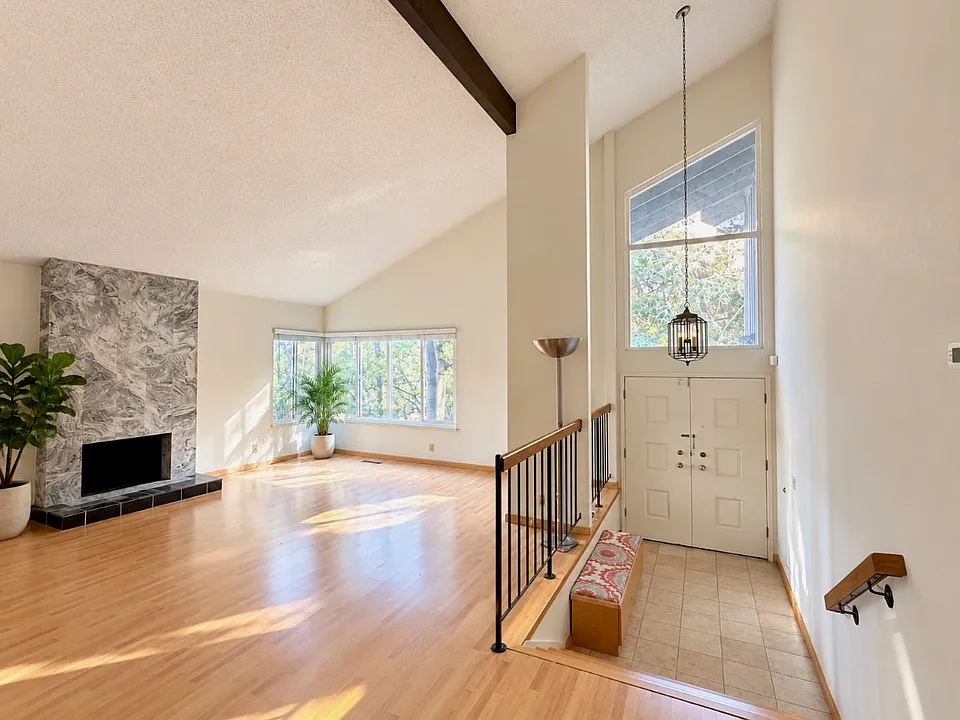 100 Milani Ct