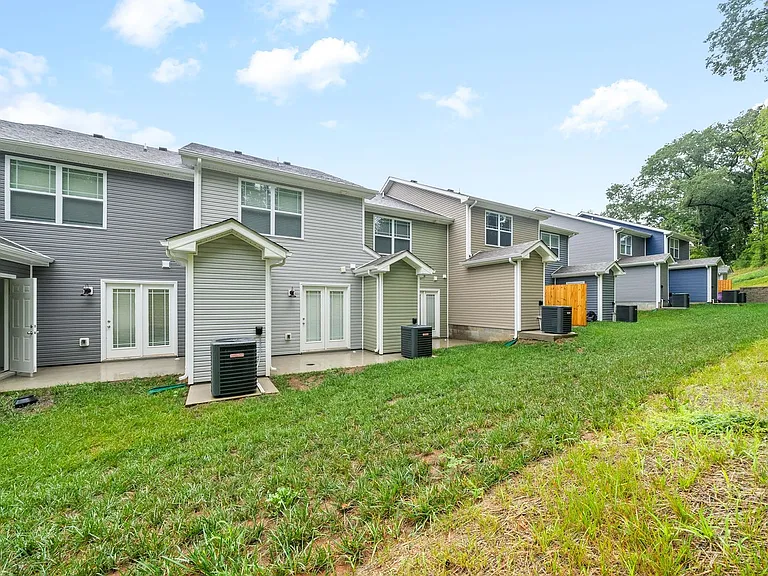 254 Woodland Valley Ln — Photo 28