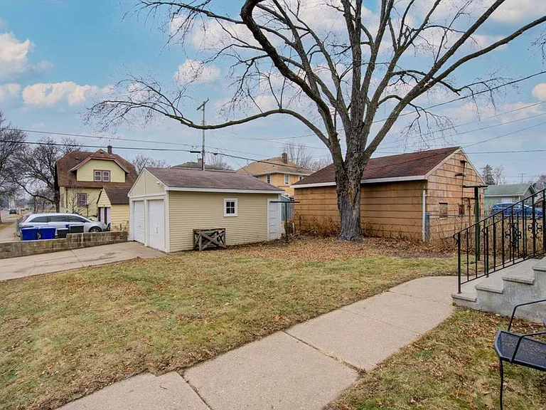595 Syndicate St N — Photo 14