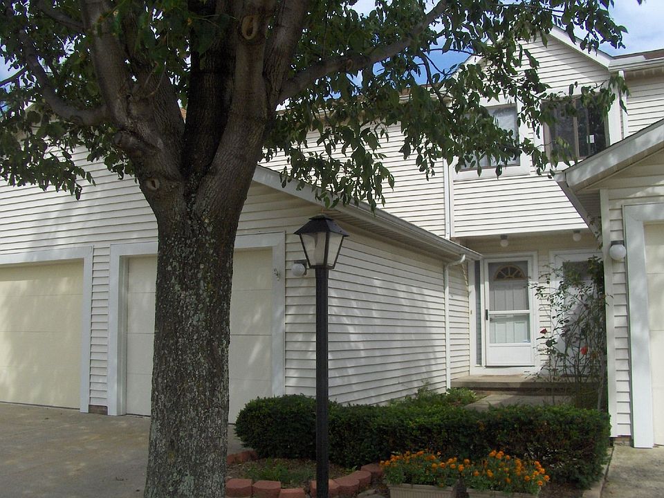 1st image of 5522 Sandpiper Dr #21B