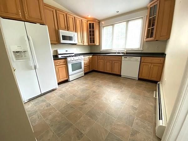 1st image of 44 Highland Pl Unit 1