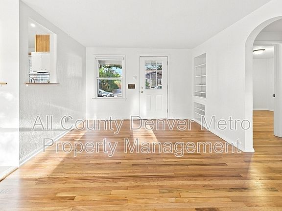 4th image of 1317 Zenobia St