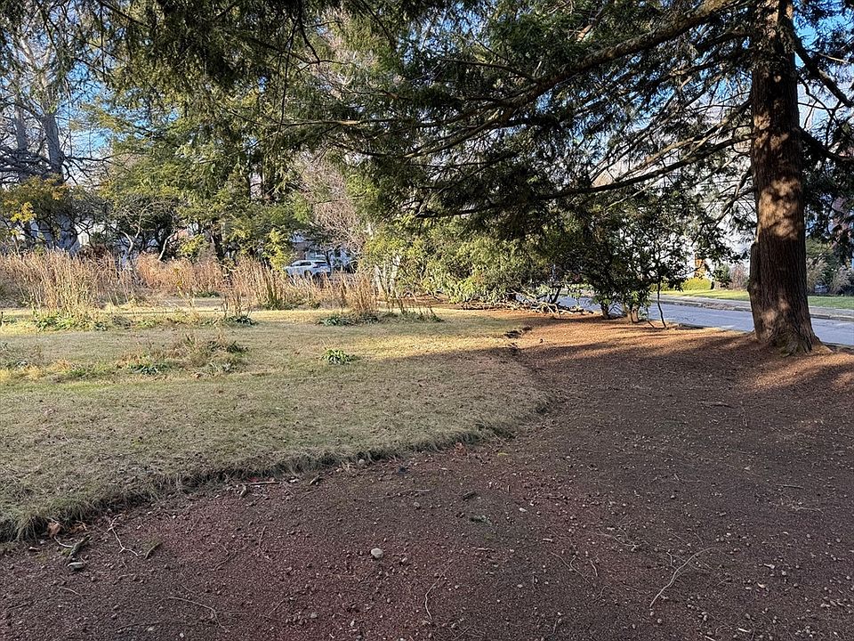 2nd image of 0 Metacomet Rd