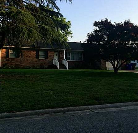 2nd image of 105 Ben Hogan Dr