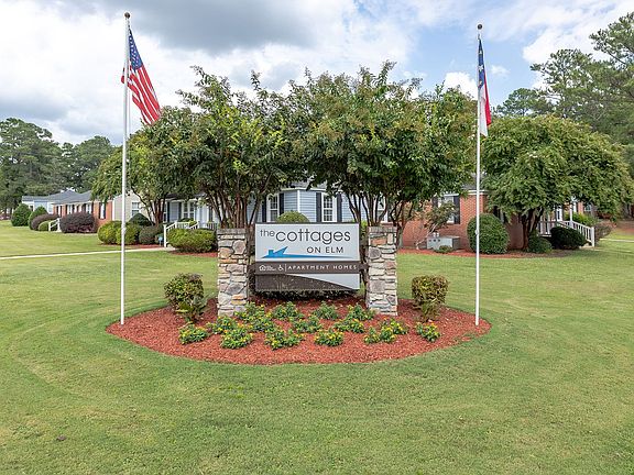 3rd image of 1000A Elm St #H1059b