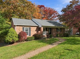 111 Braethorn Dr, Butler, PA 16001
